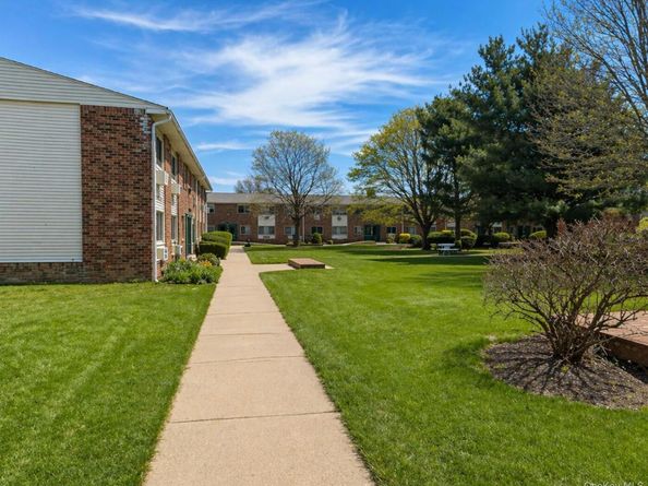 2453 D Union Boulevard 4A, Islip NY 11751