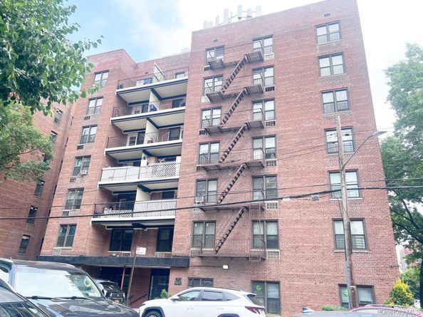 38-25 Parsons Boulevard 5A, Flushing NY 11354