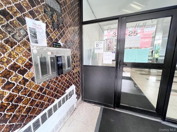 38-25 Parsons Boulevard 5A, Flushing NY 11354