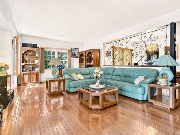 41 Green Place, New Rochelle NY 10801