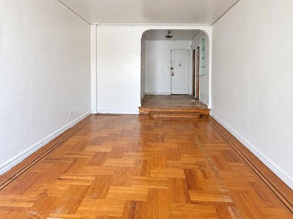 2160 Bronx Park Park 3B, Bronx NY 10462