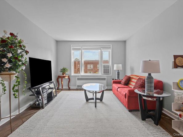 101 Old Mamaroneck Road 3C7, White Plains NY 10605