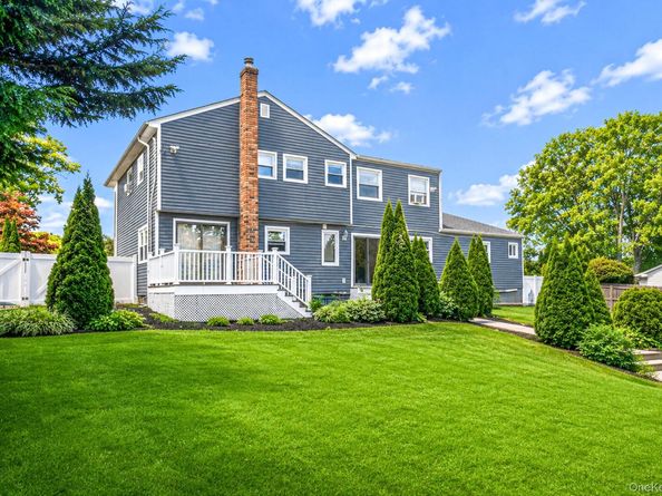 65 Avenue D, Farmingville NY 11738