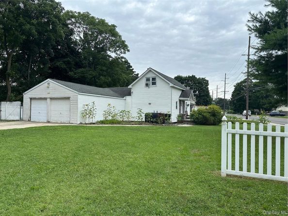 1287 Little East Neck Road, Wyandanch NY 11798