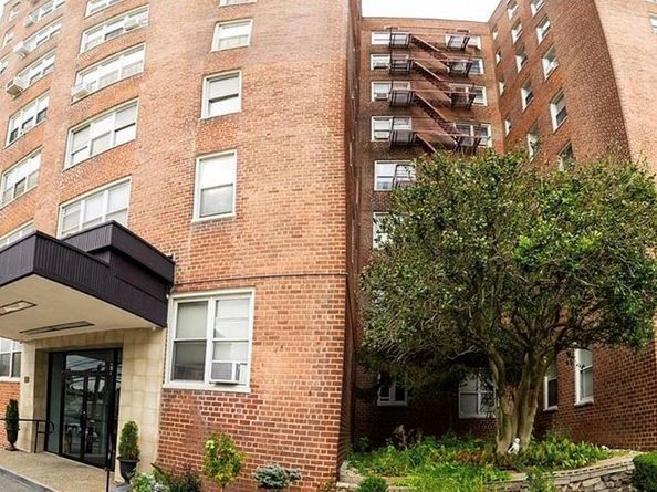 365 Bronx River Road 4B, Yonkers NY 10704