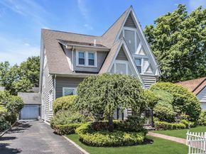 1680 roosevelt Street, Baldwin NY 11510