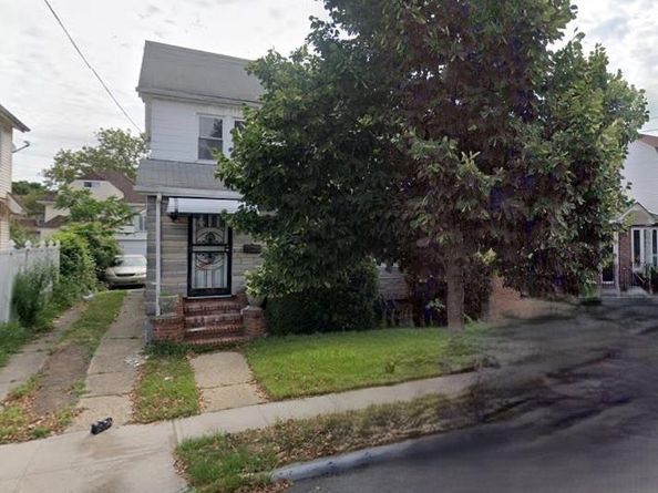 10929 212th Street, Queens Village NY 11429