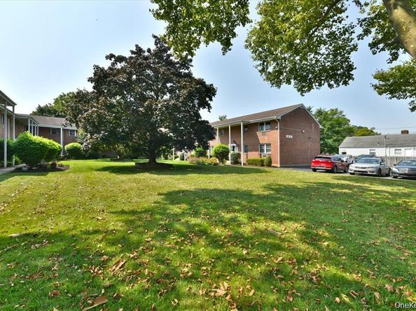 295 Merrick Road 4A, Amityville NY 11701