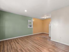 70 E Lakeland Street, Bay Shore NY 11706