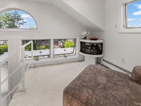 38 Hayden Drive, Bethpage NY 11714