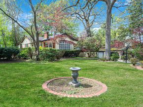 18 Houghton Boulevard, Stony Brook NY 11790