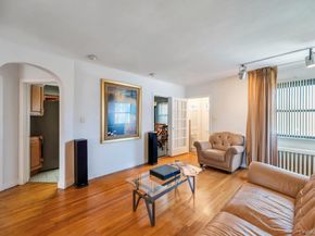 11909 230th Street, Cambria Heights NY 11411