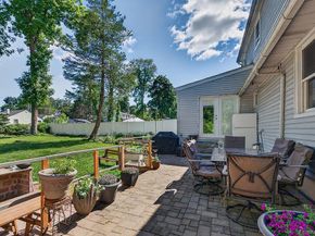 27 Tomahawk Drive, White Plains NY 10603