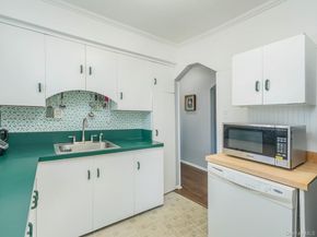 23 Phillips Road, Glen Cove NY 11542