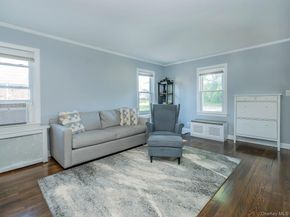 23 Phillips Road, Glen Cove NY 11542