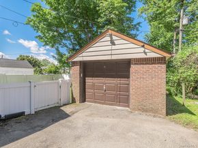 23 Phillips Road, Glen Cove NY 11542