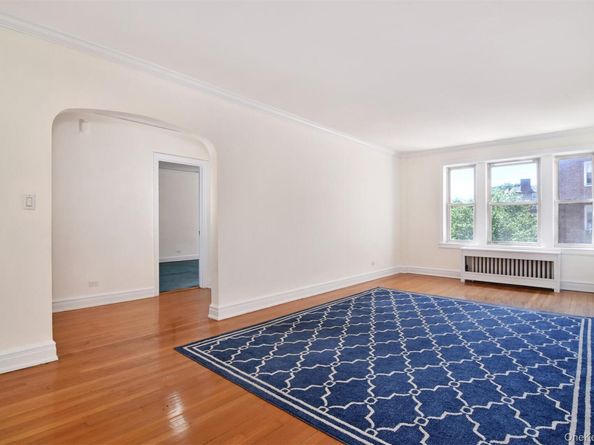280 Bronxville Road 5W, Bronxville NY 10708