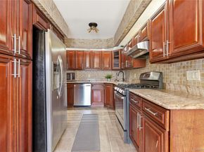 16306 71st Avenue 1323, Fresh Meadows NY 11365