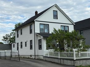 168 Jefferson Avenue, Roslyn Heights NY 11577