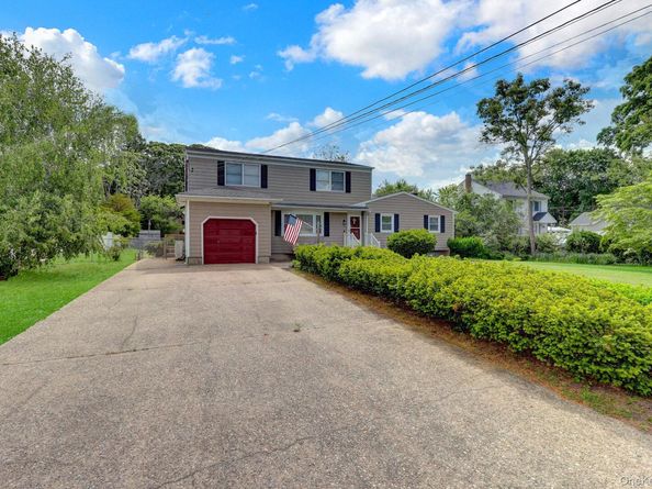 115 North Evergreen Drive, Selden NY 11784