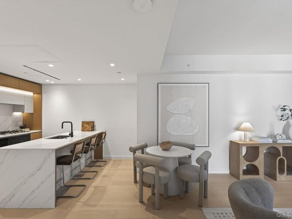 609 2ND Avenue 901, New York (Manhattan) NY 10016