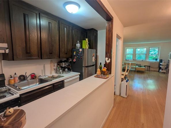 30 Pearsall Avenue N 3P, Glen Cove NY 11542