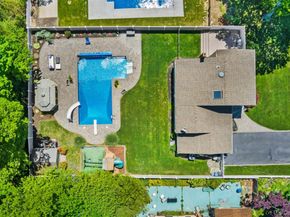 939 Manor Lane, Bay Shore NY 11706