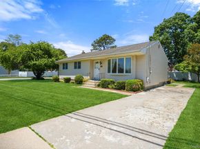 15 Lincoln Avenue, Farmingdale NY 11735