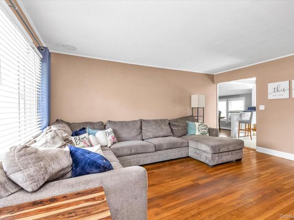 64 Kobb Boulevard, West Islip NY 11795
