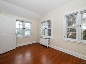 82 Clove Road, New Rochelle NY 10801