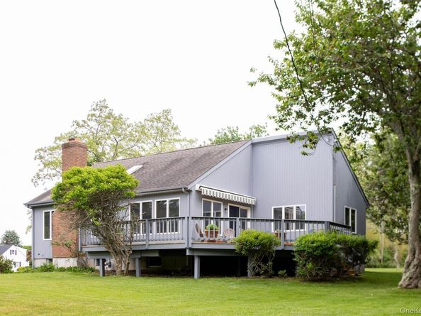 100 Bayberry Lane, Southold NY 11971