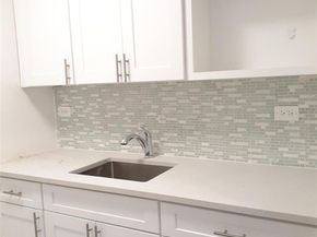 152-18 Union Turnpike 2B, Flushing NY 11367