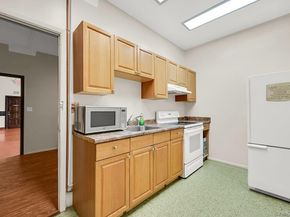 3 Granada Crescent 2, White Plains NY 10603