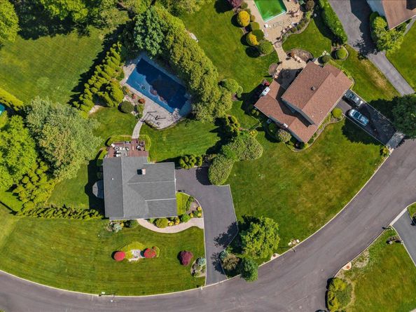 4 Toga Court, East Northport NY 11731