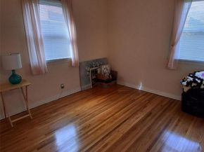 76-37 271st Street, New Hyde Park NY 11040