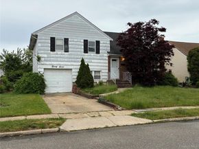 27 Elizabeth Drive, Bethpage NY 11714