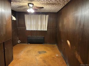 27 Elizabeth Drive, Bethpage NY 11714
