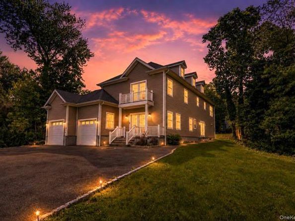 1 Kewanee Road, New Rochelle NY 10804