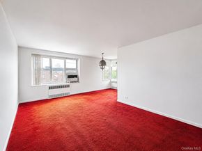 209-25 18th Avenue 6D, Bayside NY 11360