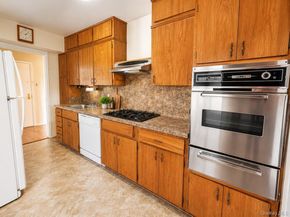 209-25 18th Avenue 6D, Bayside NY 11360
