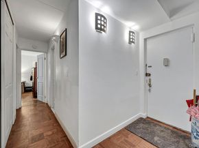 370 Central Park Avenue 2E, Scarsdale NY 10583