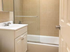 144-43 71st Road B, Flushing NY 11367