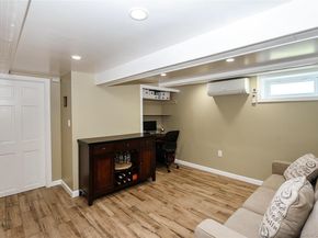 95-20 239th Street, Floral Park NY 11001