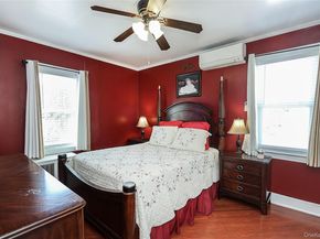 95-20 239th Street, Floral Park NY 11001