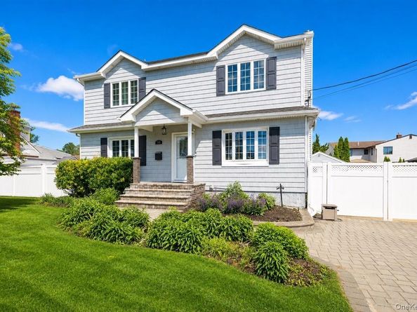 140 Euclid Avenue, Massapequa NY 11758