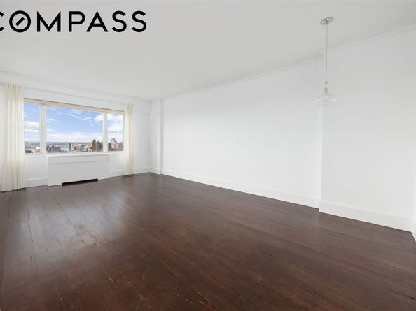 60 East 8th Street 27D, New York NY 10003