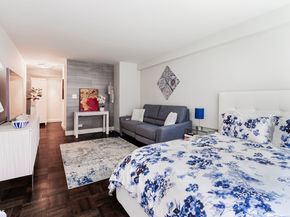 430 West 34th Street 3J, New York NY 10001