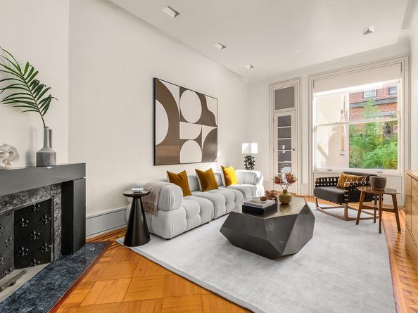 164 East 71st Street, New York NY 10021