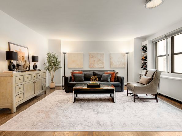 201 East 28th Street 7R, New York NY 10016
