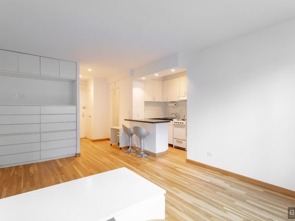 345 East 54th Street 4E, New York NY 10022
